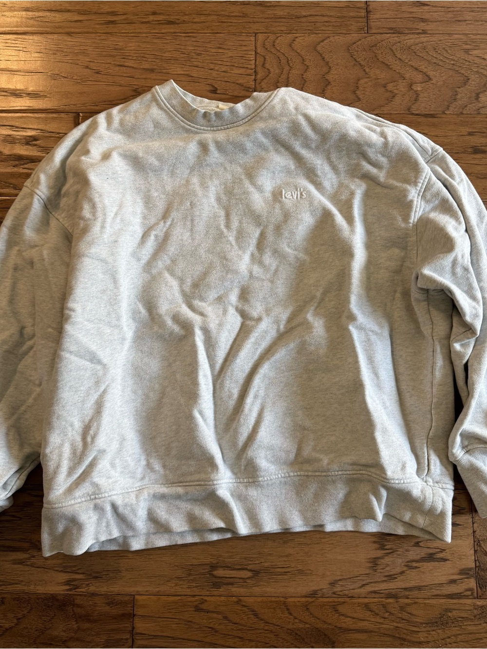 Levi's Light Gray Crewneck Sweatshirt with Subtle Logo